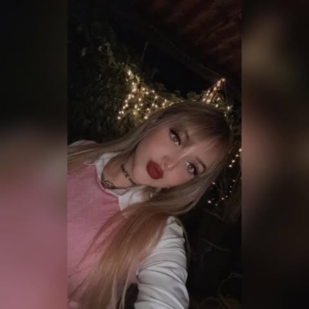 Meet your Posher, Anahi